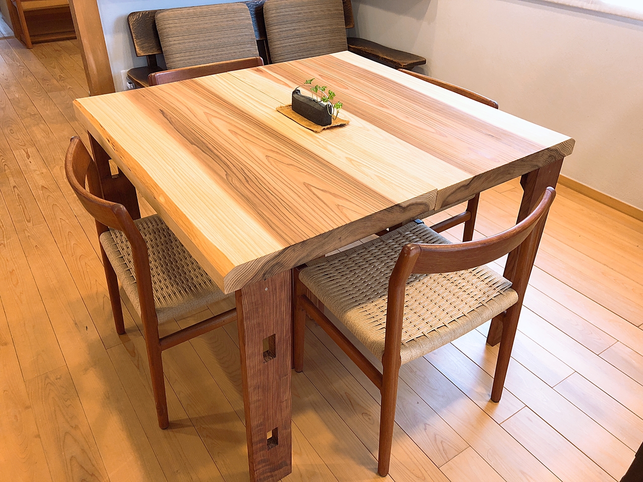 一枚板で2WAY テーブル＆カウンター | 無垢材・一枚板などの木材と