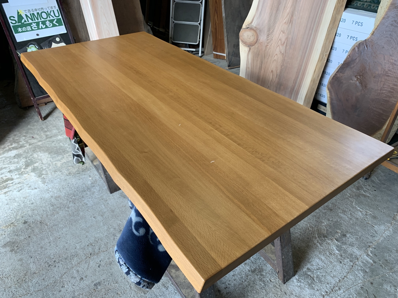 テーブル リメイク 塗り替え編 無垢材 一枚板などの木材とオリジナル家具 木の店さんもく