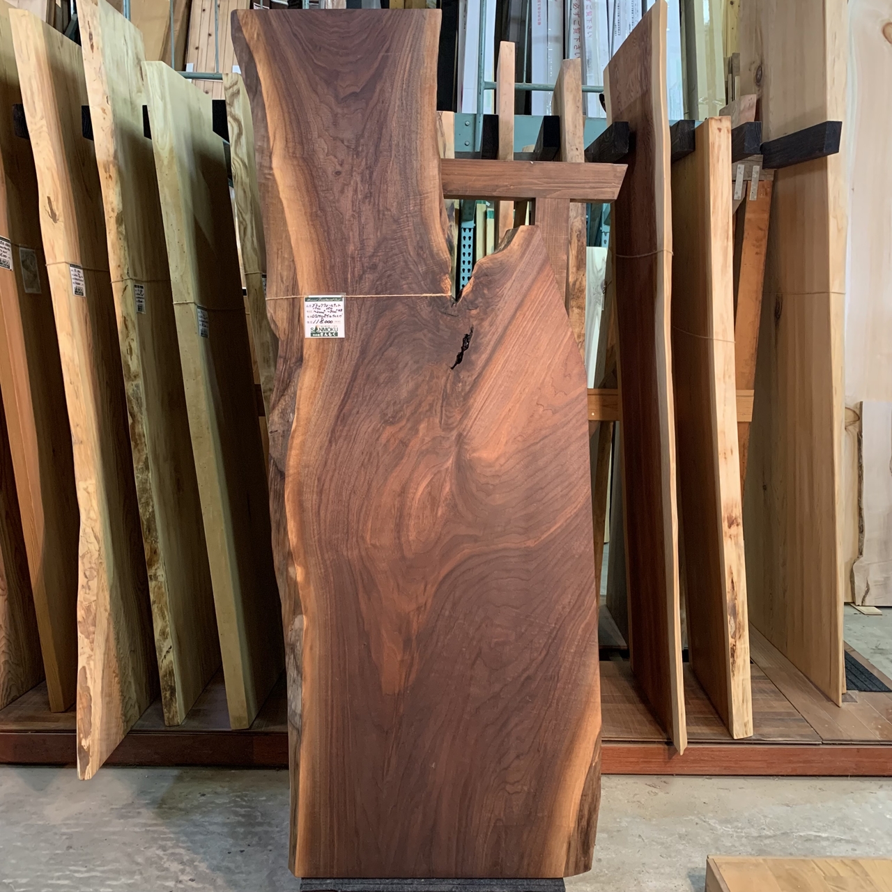 ブラックウォールナット | 無垢材・一枚板などの木材とオリジナル家具 