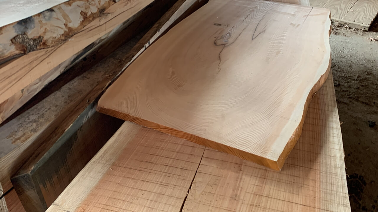 古い座卓を激変リメイク | 無垢材・一枚板などの木材とオリジナル家具｜木の店さんもく