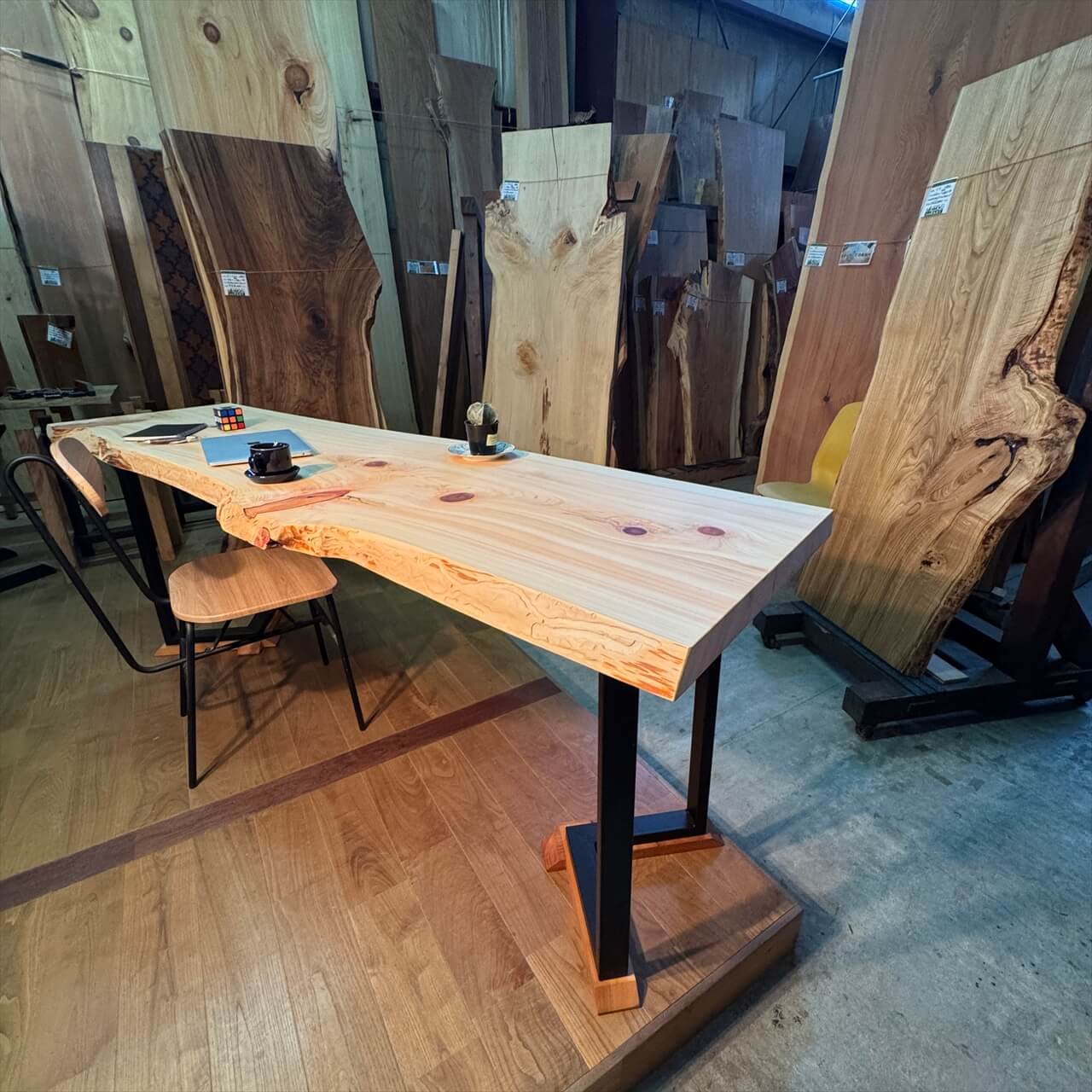 新作案内】縮み杢 × 朽ち × 赤節など、自然が描いた景色を一枚板に